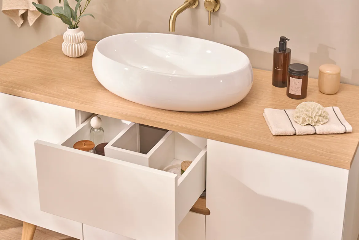 Meuble de salle de bain blanc laqué brillant et finition bois clair L140 cm MELKA