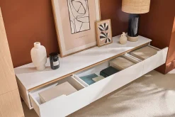 Meuble TV scandinave blanc laqué brillant et bois L180 cm MELKA