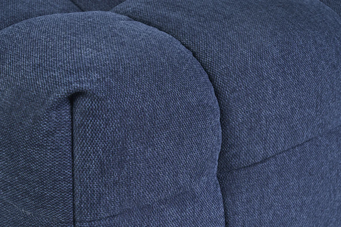 Pouf repose-pieds design en tissu effet velours texturé bleu foncé CORTO