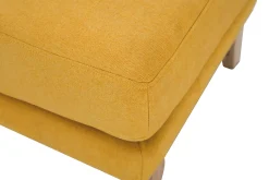 Pouf repose-pieds déhoussable scandinave en tissu effet velours jaune moutarde et bois clair OSLO