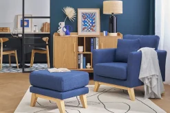 Pouf repose-pieds déhoussable scandinave en tissu bleu foncé et bois clair OSLO