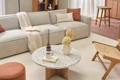 Table basse ronde en terrazzo et bois clair manguier massif D79.5 cm NESSA