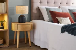 Table de chevet ronde en bois clair avec tiroir JUDITH
