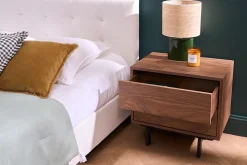 Table de chevet vintage bois foncé noyer et métal MANNY