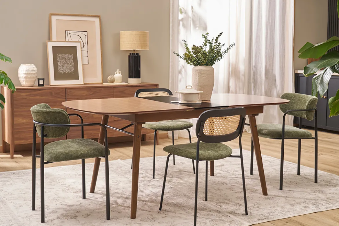 Table extensible rallonges intégrées rectangulaire en bois foncé noyer L150-180 cm SHELDON