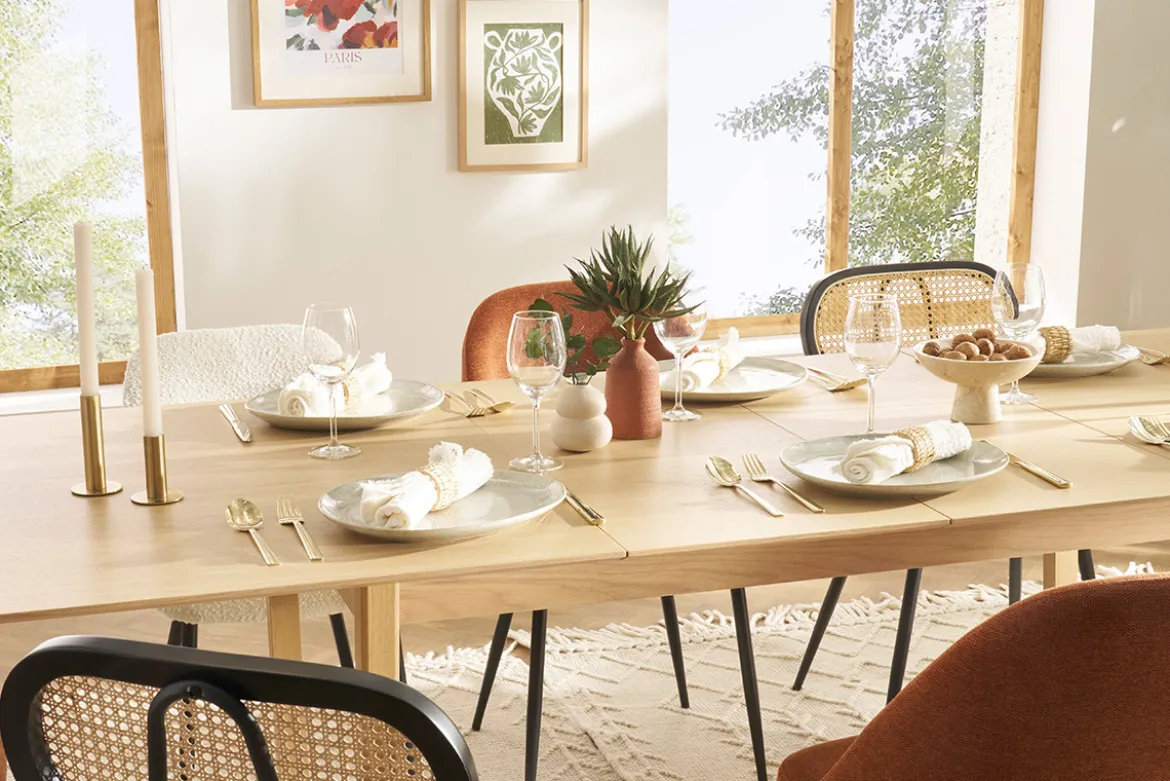 Table extensible rallonges intégrées rectangulaire bois clair chêne L160-240 cm LAHO