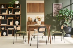 Table extensible rallonges intégrées carrée en bois foncé noyer L100-140 cm HELMA