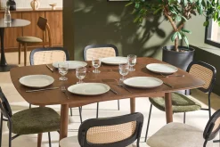 Table extensible rallonges intégrées carrée en bois foncé noyer L100-140 cm HELMA