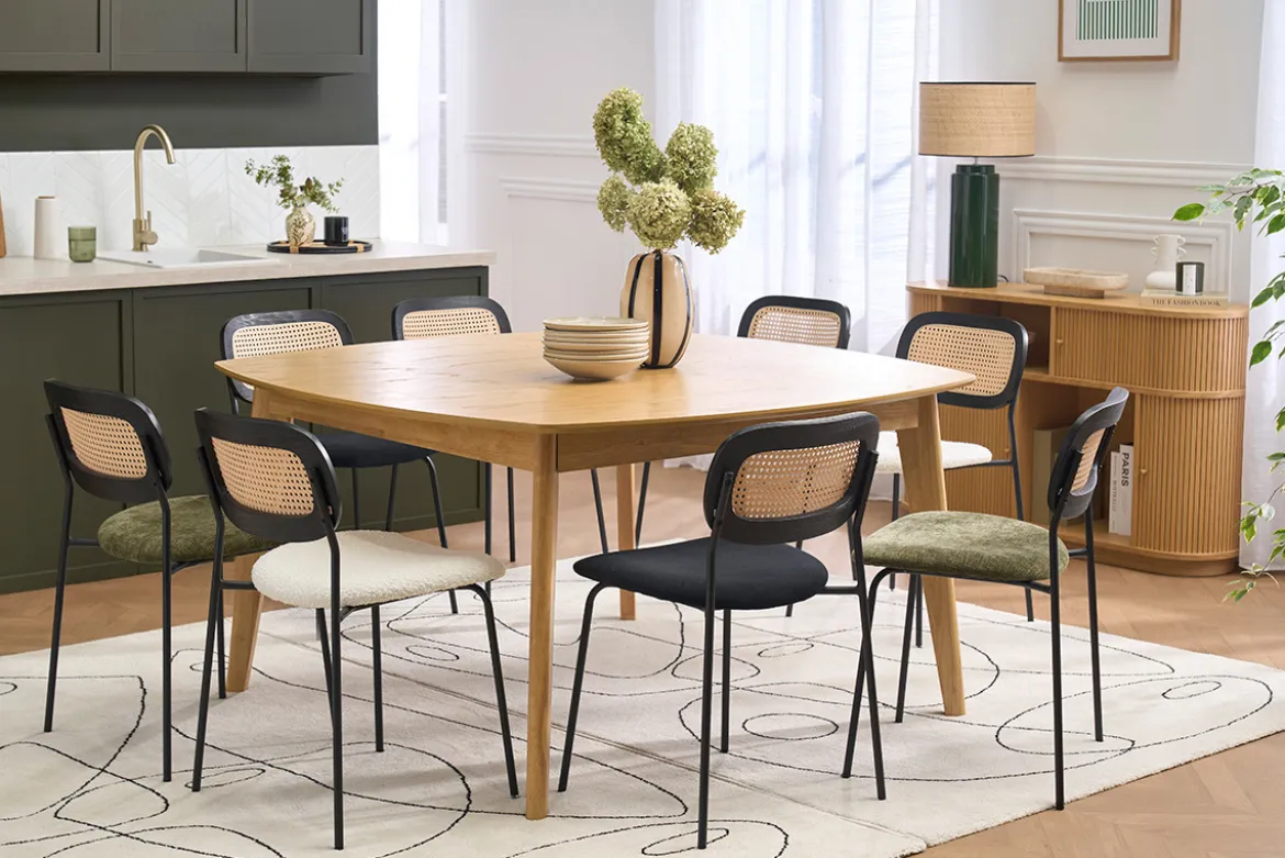 Table à manger carrée scandinave bois clair chêne L140 cm LEENA