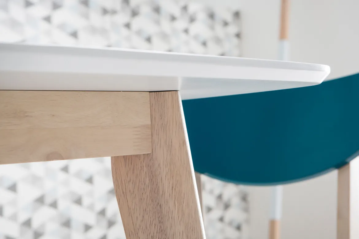 Table à manger design blanc et bois clair L120 cm LEENA
