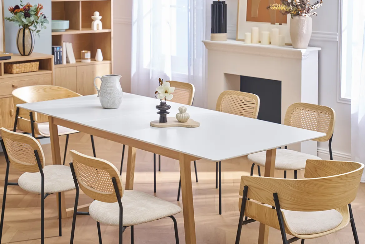 Table à manger extensible rectangulaire rallonges intégrées finition blanc et bois clair chêne massif L160-240 cm LAHO