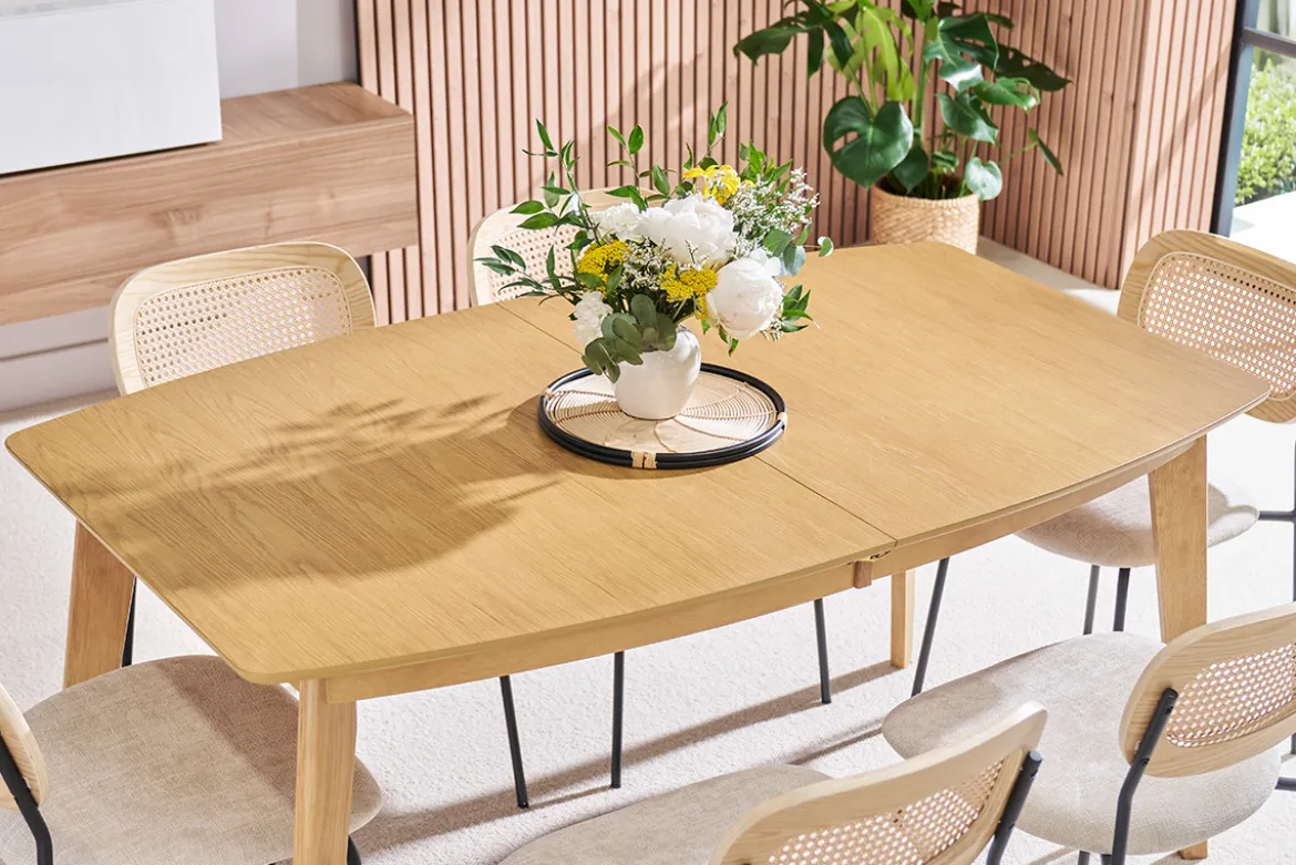 Table à manger extensible scandinave en bois clair L150-200 LEENA