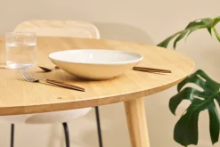 Table à manger ronde en bois clair chêne massif D90 cm OKSANA