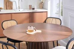 Table à manger ronde en bois foncé noyer D137 cm DITA
