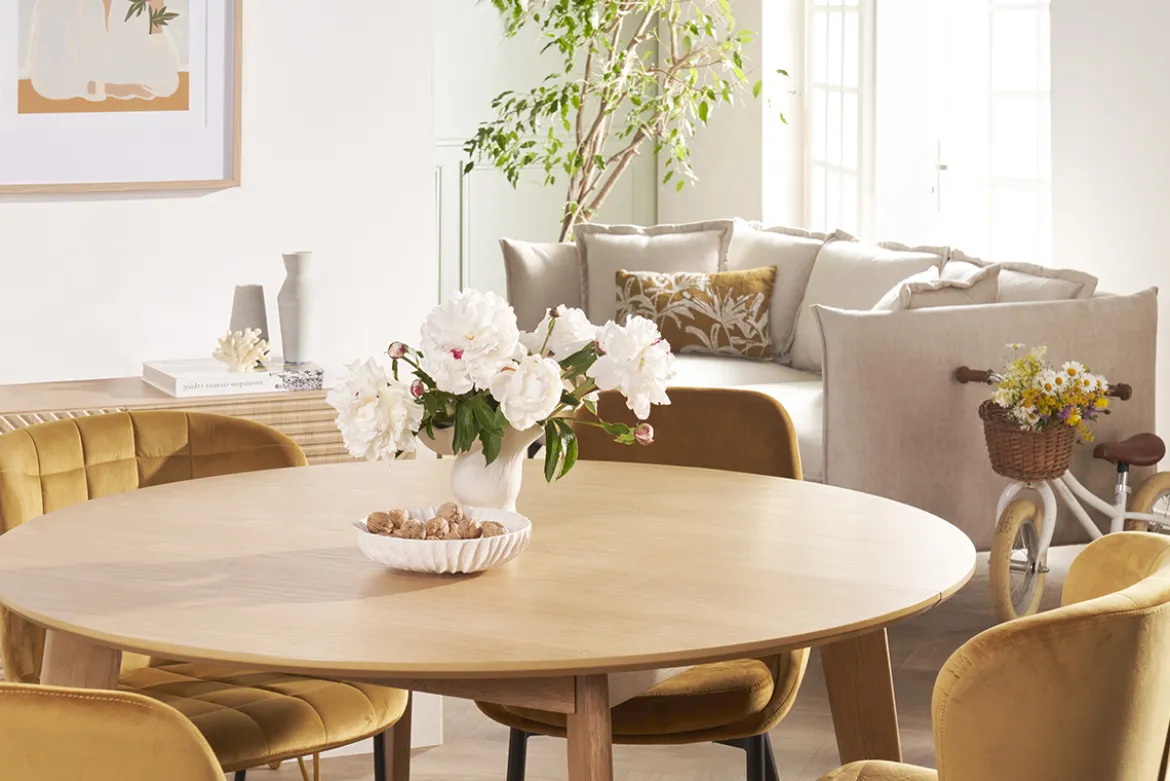 Table à manger ronde extensible finition chêne L120-150 cm LEENA