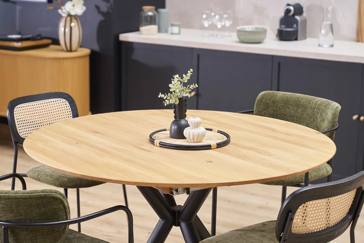 Table à manger ronde extensible en bois clair chêne massif et métal L120-170 cm OLGA