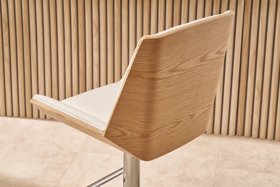 Tabouret de bar design blanc et bois clair MELKIOR