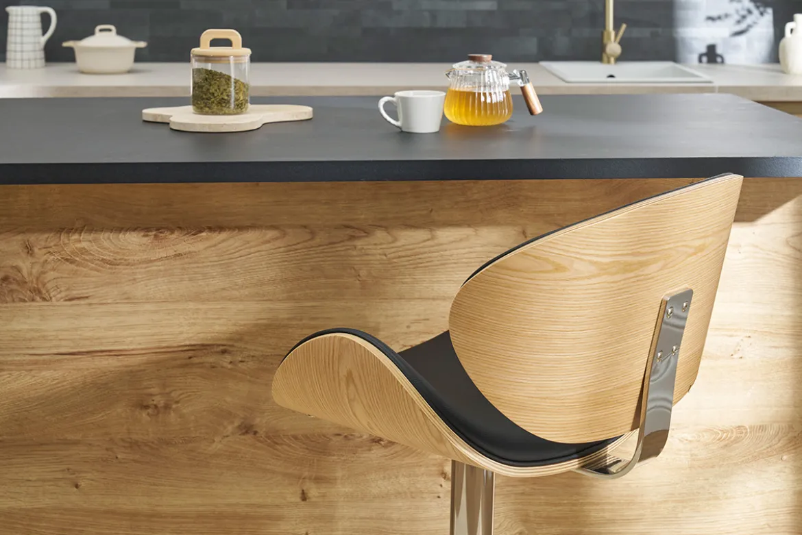 Tabouret de bar design noir et bois clair WALNUT