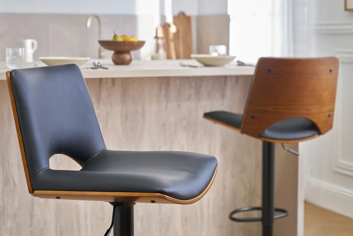 Tabouret de bar design réglable noir et bois foncé PANACH