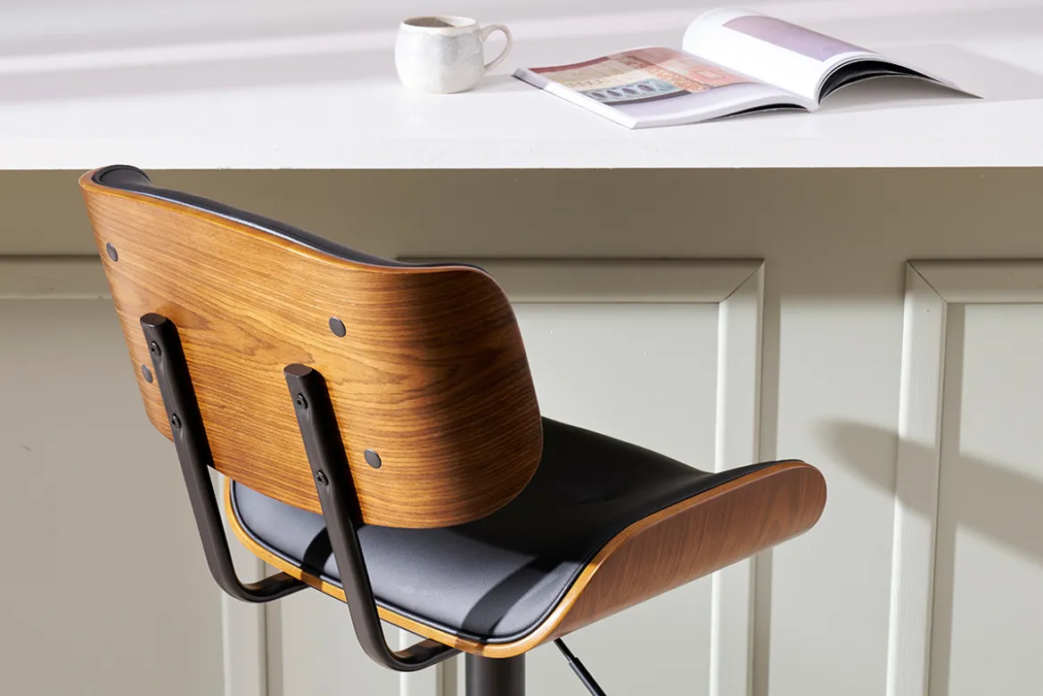 Tabouret de bar design réglable pivotant 360° noir et bois foncé BASILE