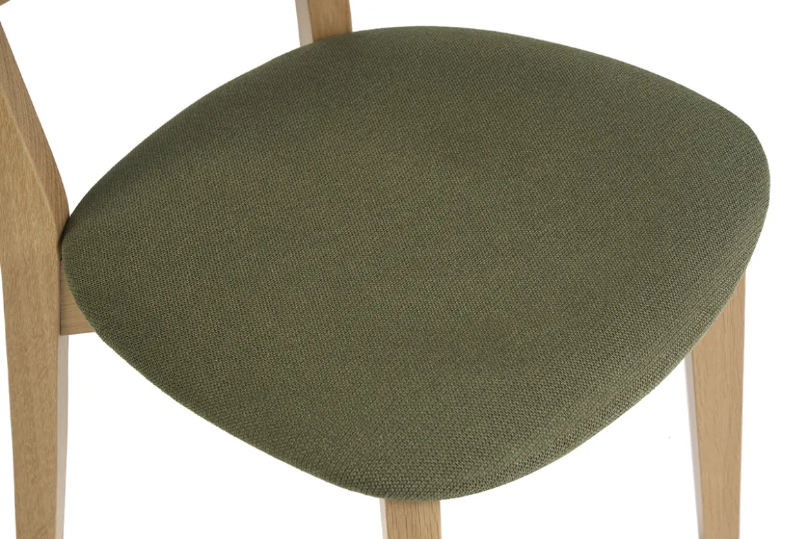 Tabouret de bar en bois clair chêne et tissu effet velours texturé vert kaki H65 cm LUCIA