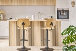 Tabouret de bar relevable bois clair et métal noir TOBIAS