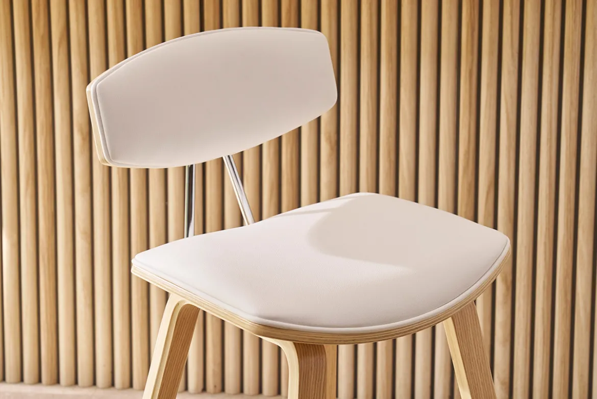 Tabourets de bar design blanc et bois clair H69 cm (lot de 2) VASCO