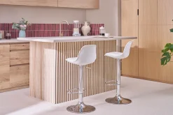 Tabourets de bar design blancs (lot de 2) STEEVY
