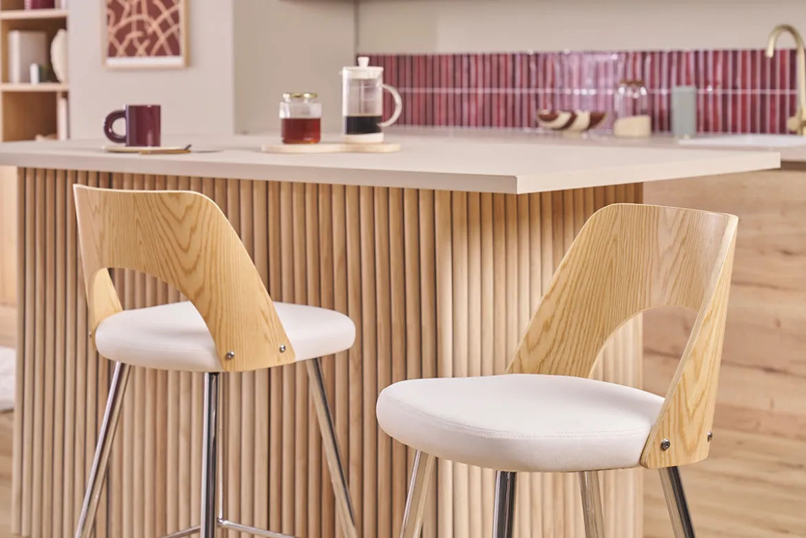 Tabourets de bar design bois et blanc H66.5 (lot de 2) FALCOM