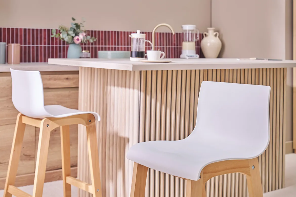 Tabourets de bar design bois et blanc H65 cm (lot de 2) NEW SURF