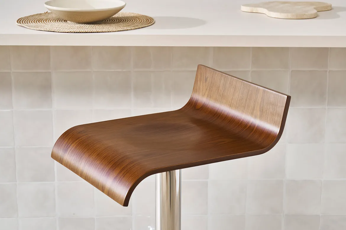 Tabourets de bar design bois foncé noyer et acier chromé (lot de 2) SURF V2