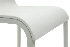 Tabourets de bar design empilables blancs H65 cm (lot de 2) KUPA