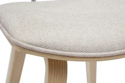 Tabourets de bar design en tissu effet velours texturé beige et bois clair H69 cm (lot de 2) VASCO