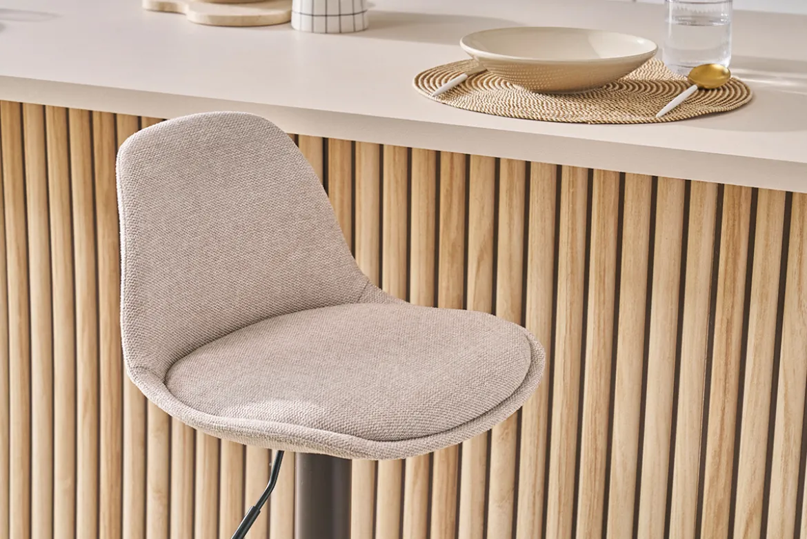 Tabourets de bar design en tissu effet velours texturé beige (lot de 2) STEEVY