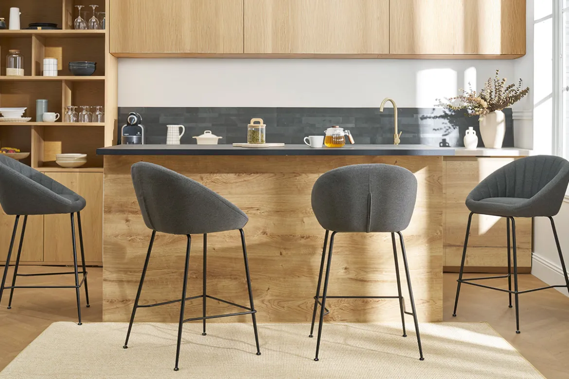 Tabourets de bar design tissu gris foncé 65 cm (lot de 2) SHERU