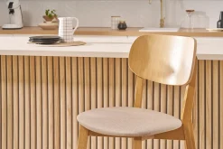 Tabourets de bar en bois clair chêne et tissu beige H65 cm (lot de 2) LUCIA