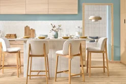 Tabourets de bar en tissu effet velours texturé beige et bois clair H69 cm (lot de 2) TIEGA