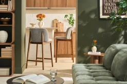 Tabourets de bar en tissu effet velours texturé gris et bois foncé H69 cm (lot de 2) TIEGA