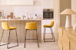 Tabourets de bar en tissu effet velours texturé jaune moutarde et métal H65 cm (lot de 2) BOOST