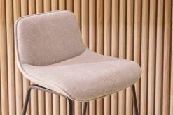 Tabourets de bar en tissu effet velours texturé beige et métal H65 cm (lot de 2) BOOST