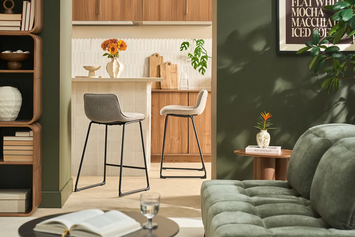 Tabourets de bar en tissu taupe et métal noir H65 cm (lot de 2) BOOST
