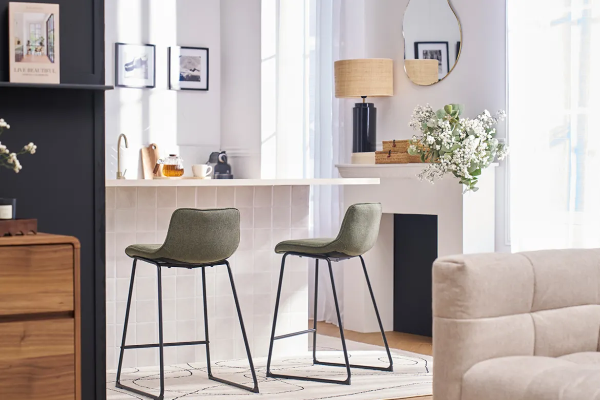 Tabourets de bar en tissu vert kaki et métal H65 cm (lot de 2) BOOST