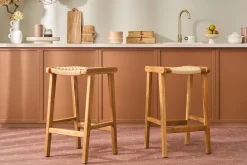 Tabourets de bar ethniques extérieur en bois teck massif et cannage rotin H66 cm (lot de 2) GAWA