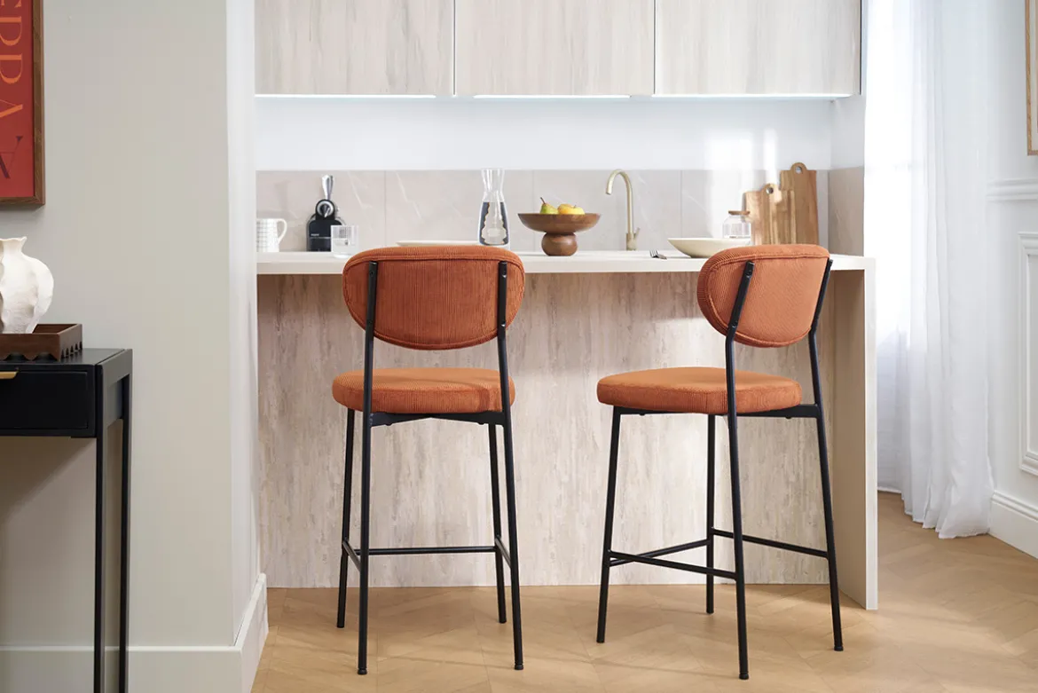 Tabourets de bar fixes en tissu velours côtelé terre brûlée H65 cm (lot de 2) BREKA