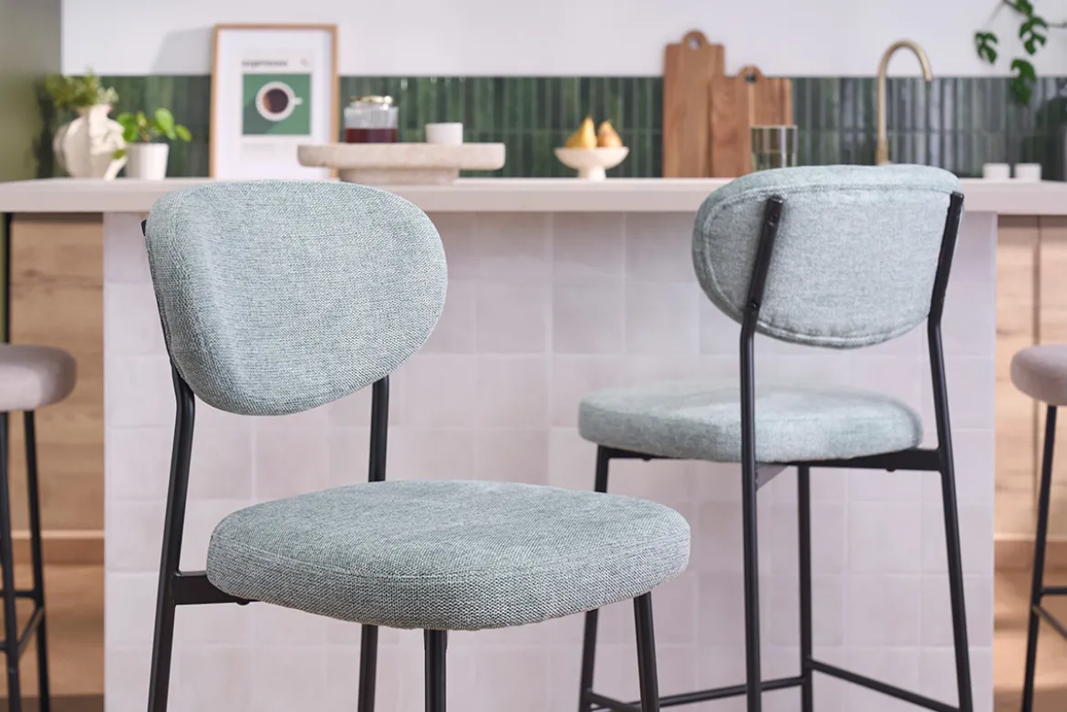 Tabourets de bar fixes en tissu effet velours texturé vert céladon H65 cm (lot de 2) BREKA