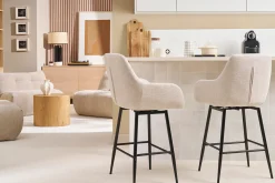 Tabourets de bar pivotants 360° en tissu effet velours texturé beige et métal H65.5 cm (lot de 2) ALESS
