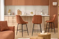 Tabourets de bar pivotants 360° en tissu effet velours texturé terre brûlée et métal H66 cm (lot de 2) ALESS