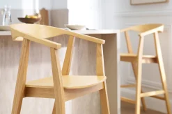 Tabourets de bar scandinaves en bois clair H66.5 cm (lot de 2) BAHIA
