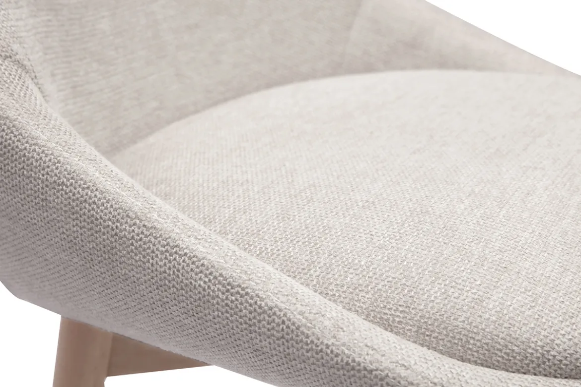 Tabourets de bar scandinaves pivotants 360° en tissu effet velours texturé beige et bois clair H65 cm (lot de 2) ALESS