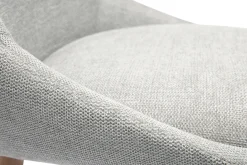 Tabourets de bar scandinaves pivotants 360° en tissu effet velours texturé gris clair et bois clair H65 cm (lot de 2) ALESS